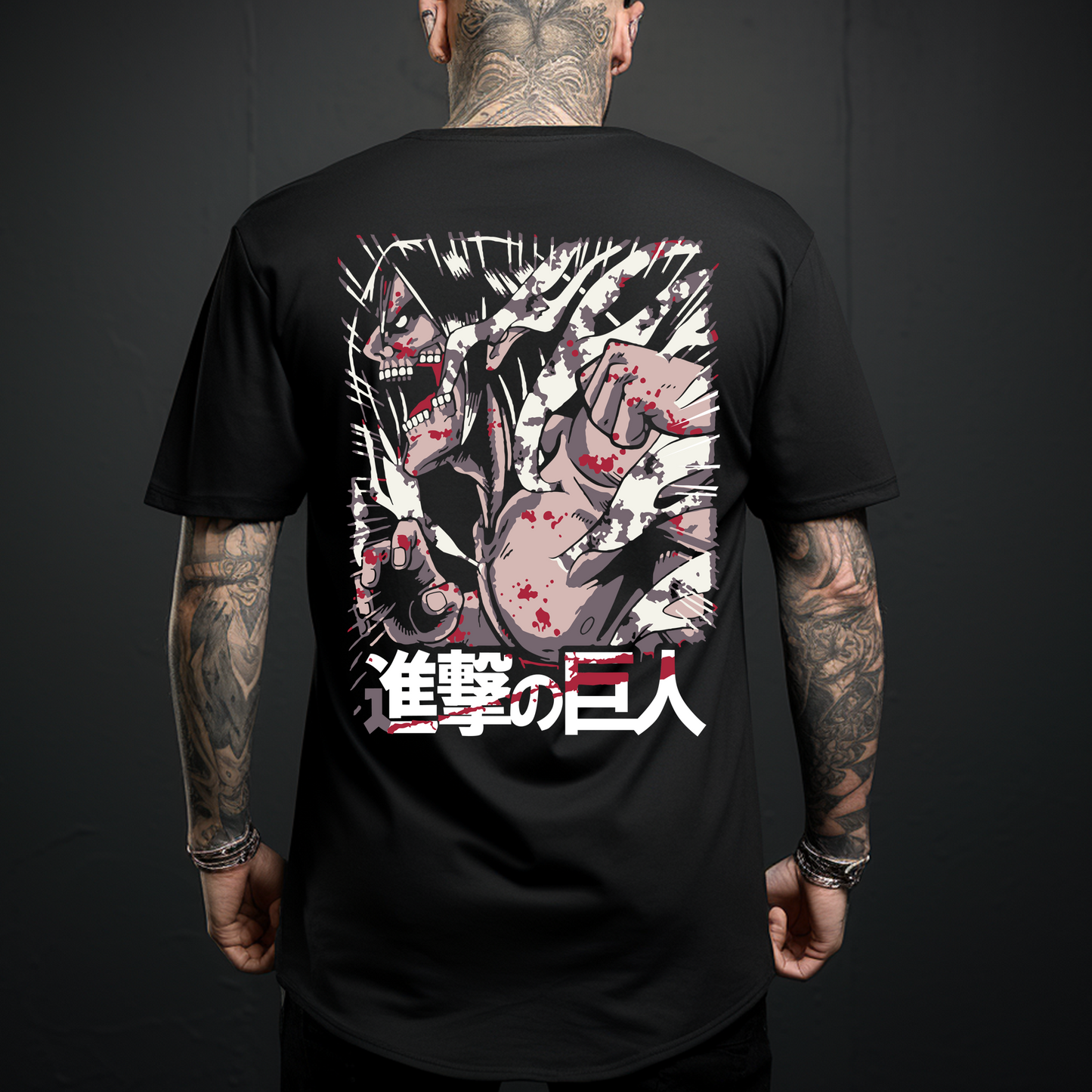 Camiseta Oversize de Eren Jaeger en Forma de Titán – Poder y Furia en tu Ropa