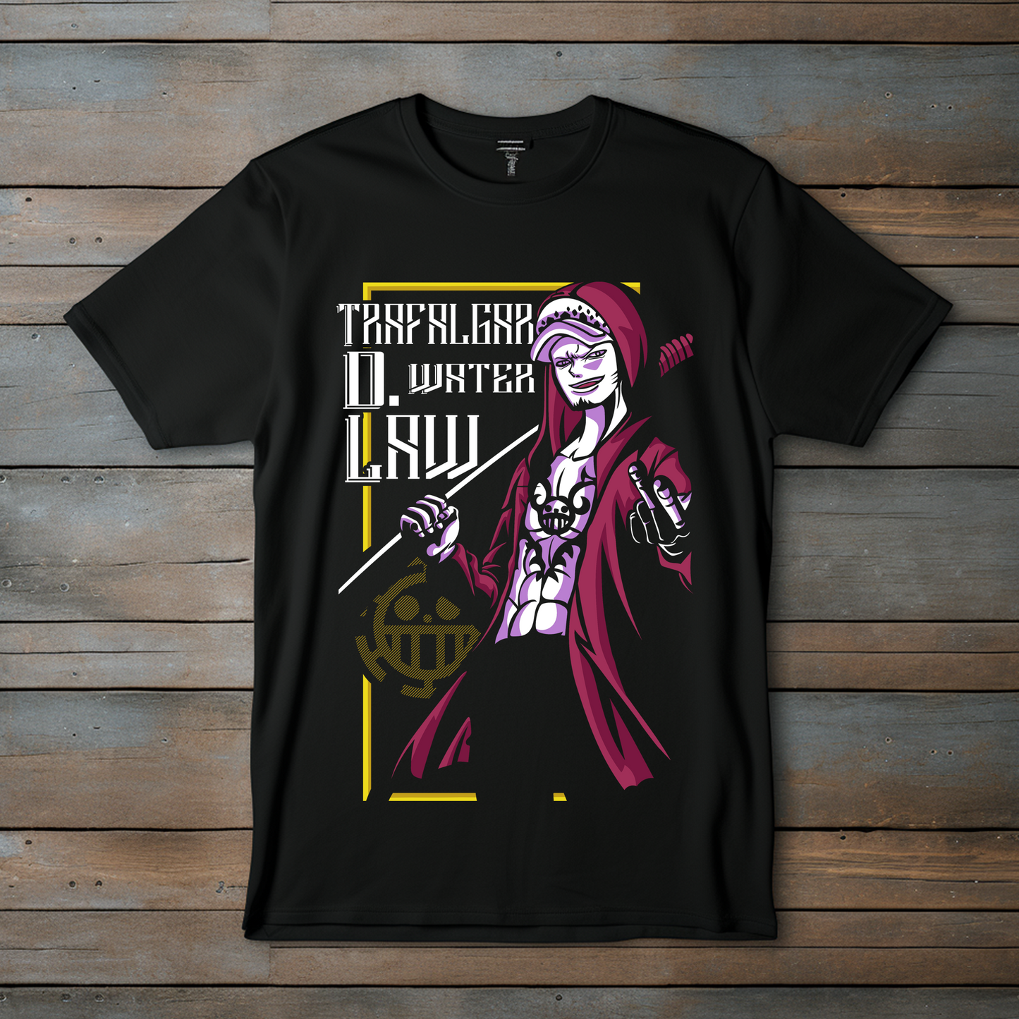 Camiseta Esencial Trafalgar D. Water Law One Piece – Diseño Exclusivo para Fans del Anime