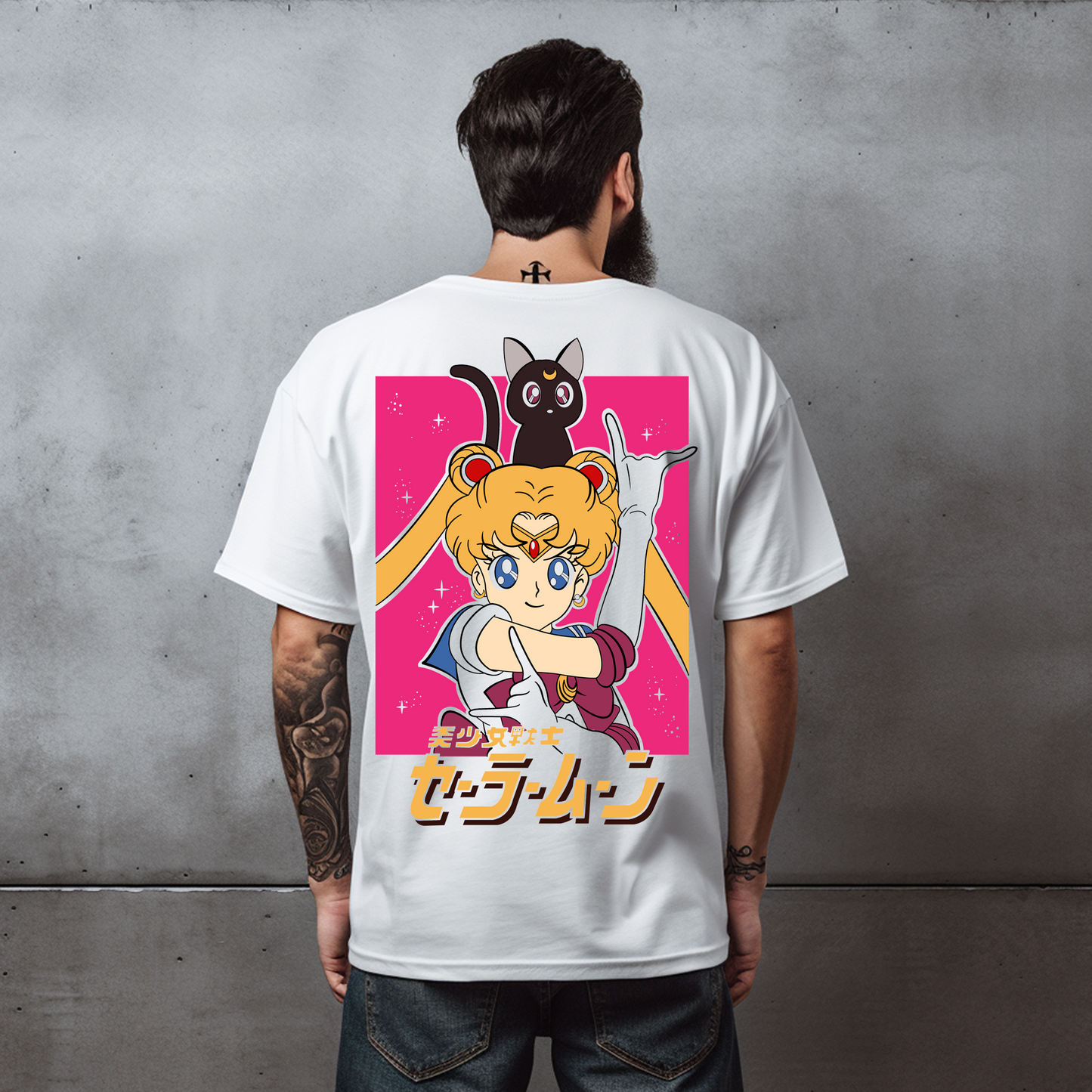 CAMISETA OVESIZE SAILOR MOON USAGI TSUKINO DE PERFIL USAGI TSUKINO CON MOON