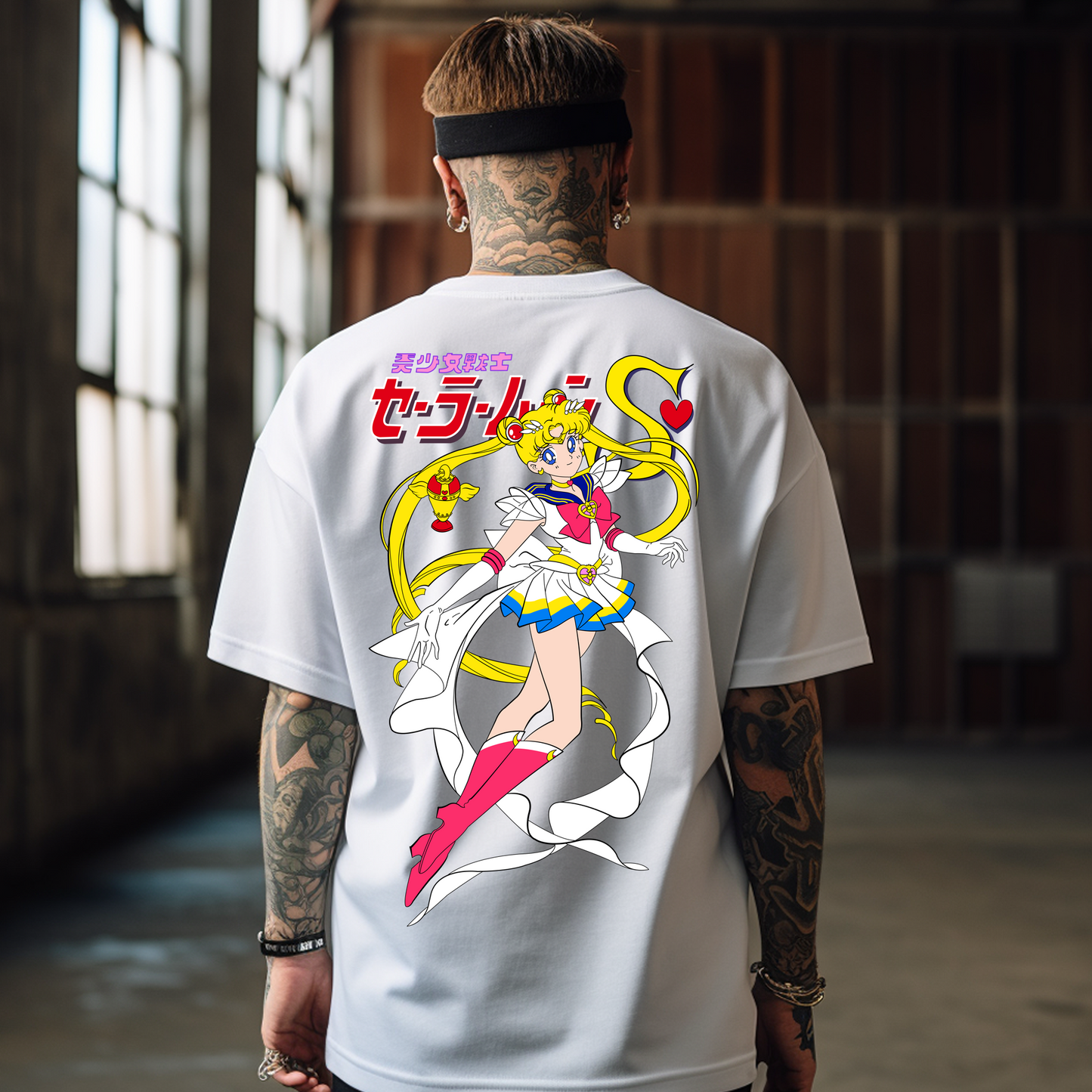 Camiseta Oversize Sailor Moon Super S – Diseño Clásico y Elegante